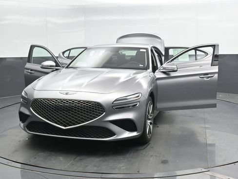 Used 2025 Genesis G70 2.5T AWD/4WD image 49