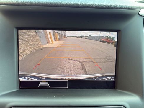 Used 2022 GMC Terrain SLE w/ Driver Convenience Package FWD image 14