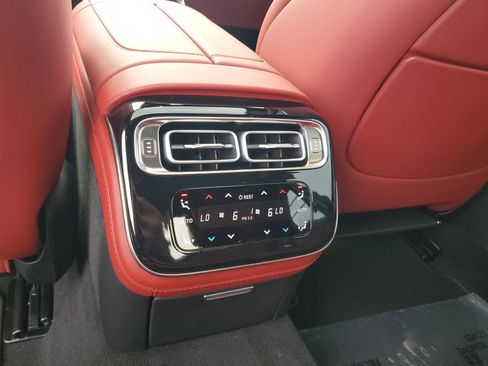 New 2026 Mercedes-Benz S 63 AMG S image 13