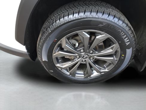Certified 2023 Toyota RAV4 XLE Premium AWD/4WD image 22