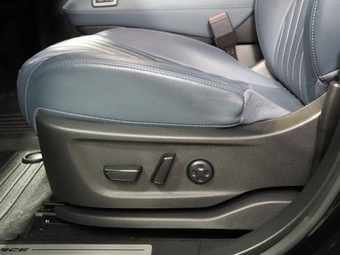 Used 2023 Nissan Ariya Platinum+ image 68