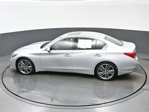 Used 2014 INFINITI Q50 Sport w/ Deluxe Technology Package image 36