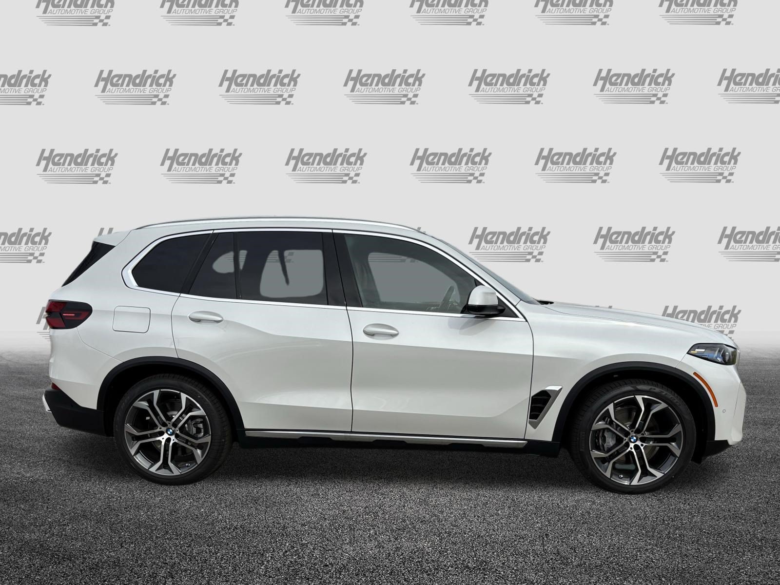 Certified 2026 BMW X5 xDrive50e w/ Executive Package AWD/4WD image 11