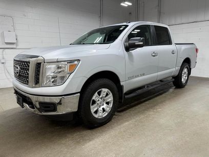 Used 2018 Nissan Titan SV w/ SV Convenience Package