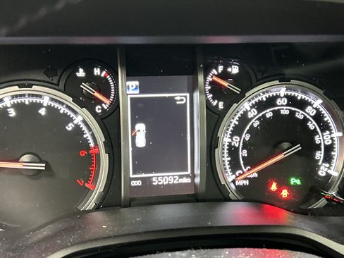 Used 2022 Toyota 4Runner Limited RWD image 6