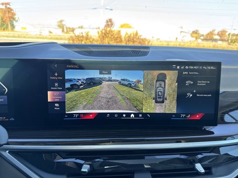 Used 2024 BMW X7 xDrive40i w/ Executive Package image 21