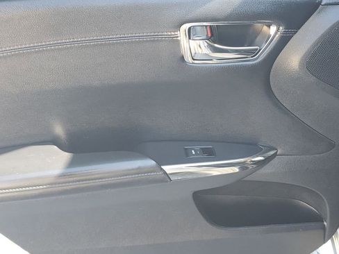 Used 2015 Toyota Avalon XLE Premium image 44