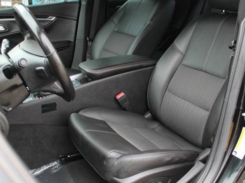 Used 2019 Chevrolet Impala LT w/ Sunroof and Spoiler Package FWD image 14