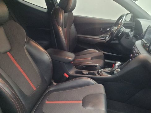Used 2020 Hyundai Veloster Turbo FWD image 21