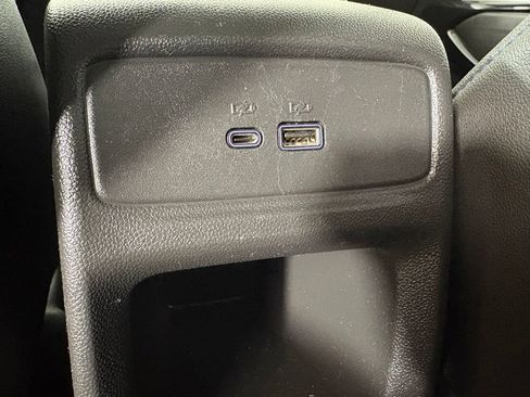 Used 2024 Chevrolet Trax LT FWD image 42
