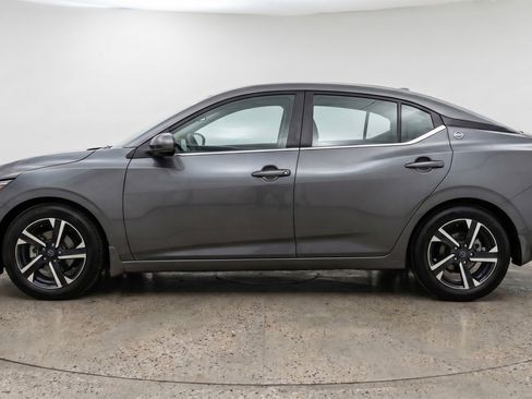 Used 2025 Nissan Sentra SV FWD image 5