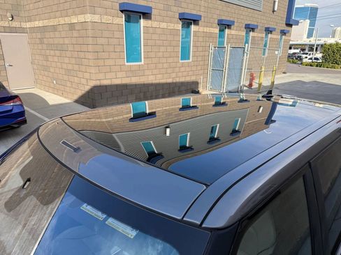 Used 2016 Land Rover Range Rover Sport HSE image 12