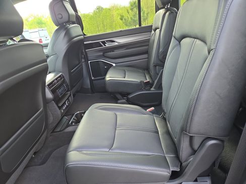 New 2026 Jeep Grand Wagoneer Limited AWD/4WD image 6