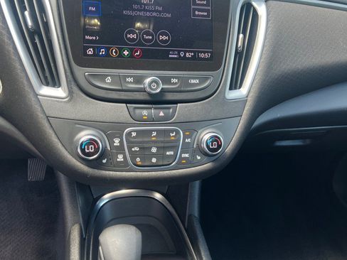 Used 2022 Chevrolet Malibu LT FWD image 31