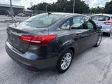 Used 2018 Ford Focus SE image 3