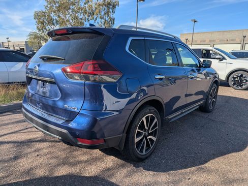 Used 2020 Nissan Rogue SL w/ Premium Package image 3