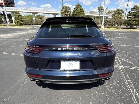 Used 2018 Porsche Panamera 4S image 22