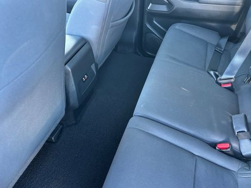 Used 2023 Nissan Frontier SV image 14