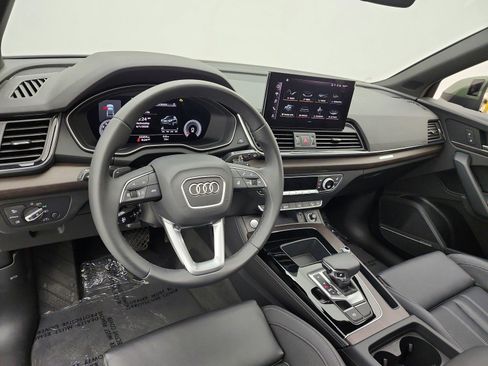 Used 2023 Audi Q5 2.0T Premium Plus w/ Premium Plus Package image 9