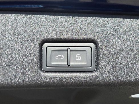 New 2025 Audi Q5 2.0T Premium Plus image 13
