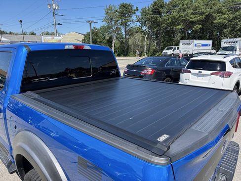 Used 2019 Ford F150 XLT w/ Equipment Group 302A Luxury AWD/4WD image 10