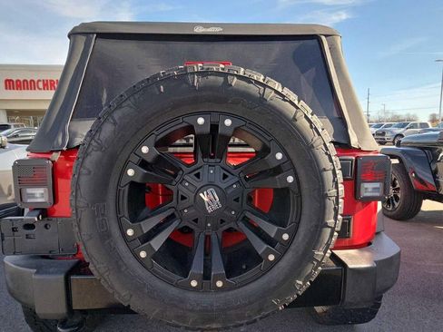 Used 2016 Jeep Wrangler Sport image 6