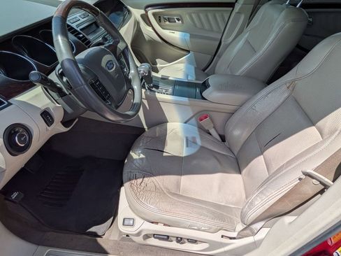 Used 2010 Ford Taurus Limited FWD image 14