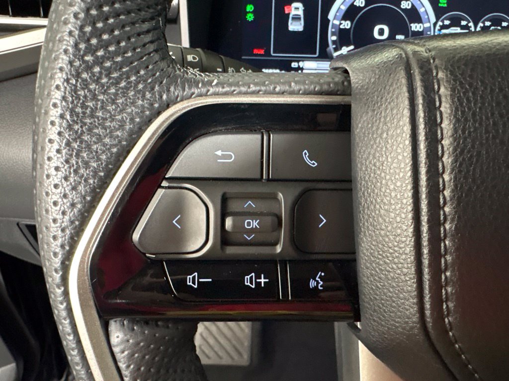 Used 2024 Toyota Tundra Limited w/ Power Package RWD image 18