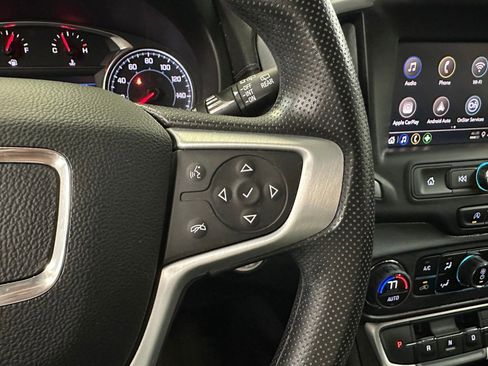 Certified 2023 GMC Terrain SLE w/ Driver Convenience Package image 9