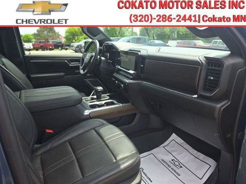Used 2024 Chevrolet Silverado 1500 High Country w/ High Country Premium Package AWD/4WD image 23