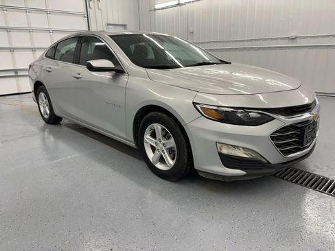 Used 2022 Chevrolet Malibu LT FWD image 11