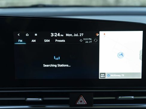 Used 2024 Hyundai Elantra SEL w/ Convenience Package FWD image 24