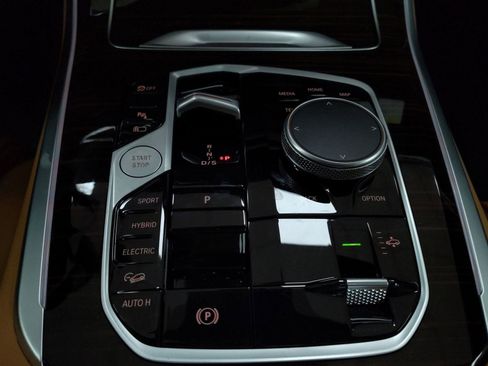 New 2026 BMW X5 xDrive50e w/ Premium Package image 14