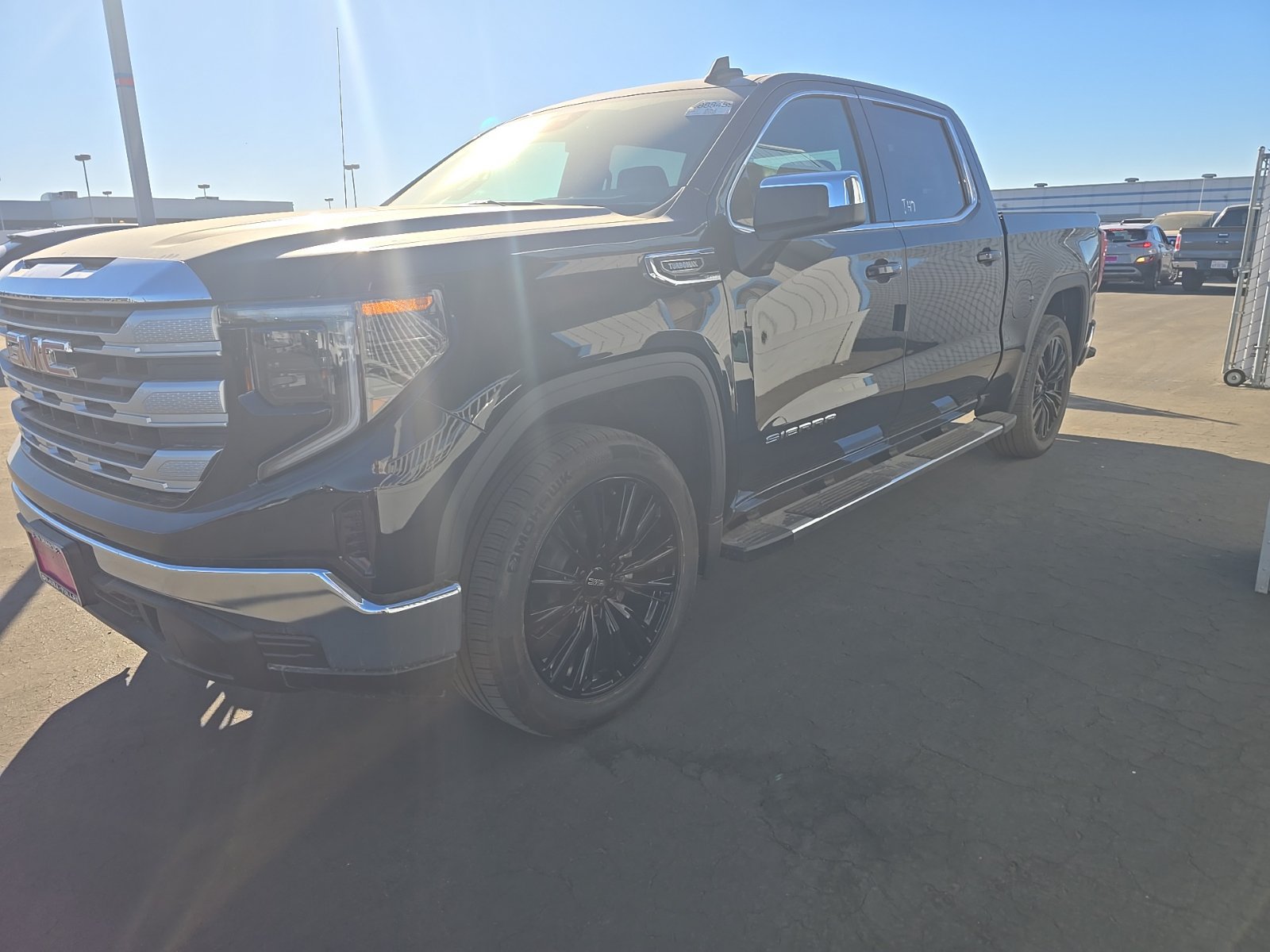 Used 2026 GMC Sierra 1500 SLE RWD image 3