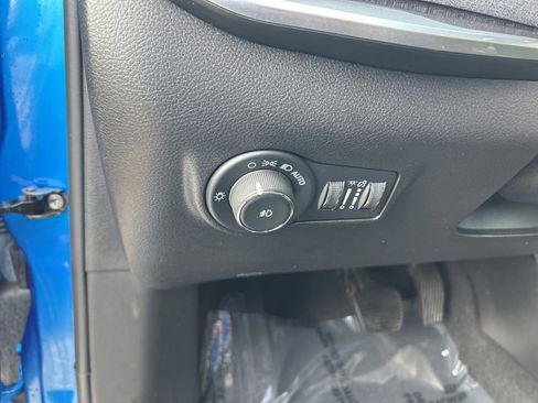 Used 2022 Jeep Compass Latitude AWD/4WD image 32