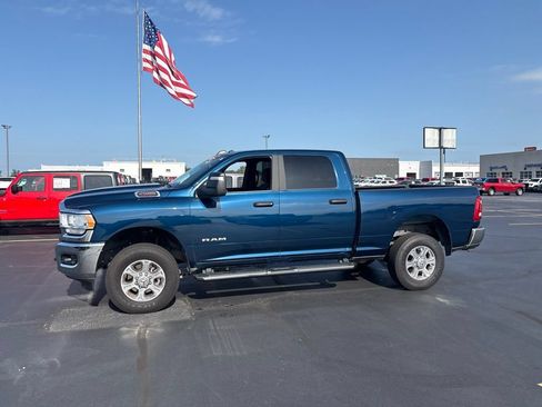 Used 2024 RAM 2500 Big Horn w/ Level 2 Equipment Group AWD/4WD image 2