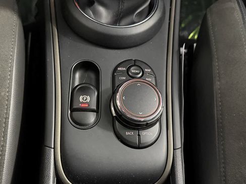 Used 2019 MINI Cooper Countryman w/ Storage Package FWD image 23