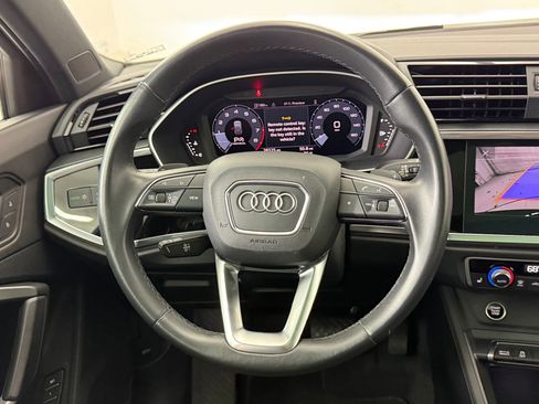 Used 2023 Audi Q3 2.0T Premium w/ Black Optic Sport Package image 18