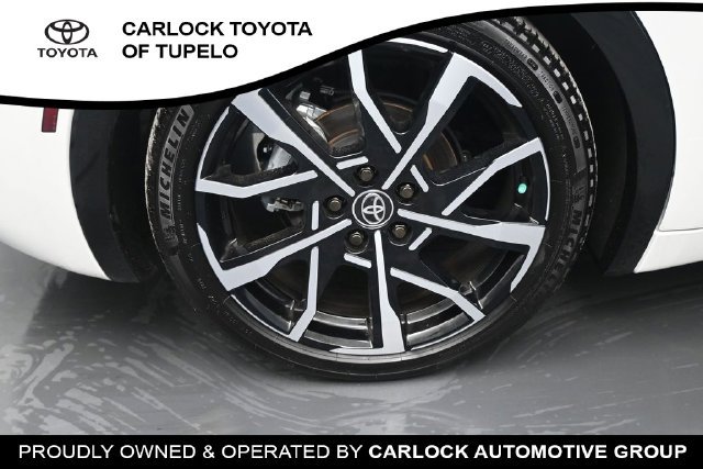 Used 2026 Toyota Prius Plug-In Hybrid FWD image 13