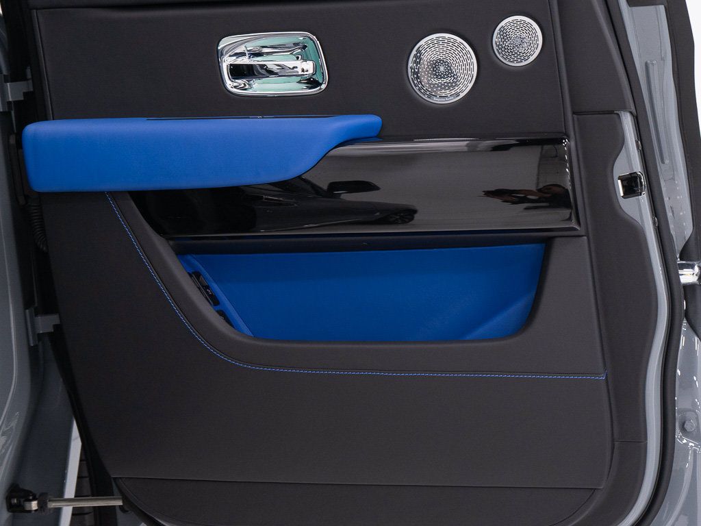 Certified 2022 Rolls-Royce Cullinan w/ Technology Package AWD/4WD image 22
