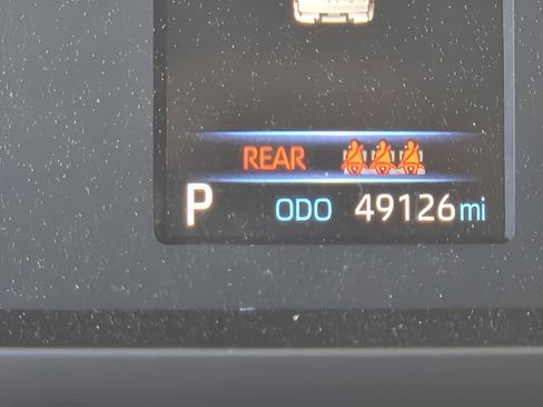 Used 2022 Toyota Tundra SR5 w/ SR5 Convenience Package RWD image 21