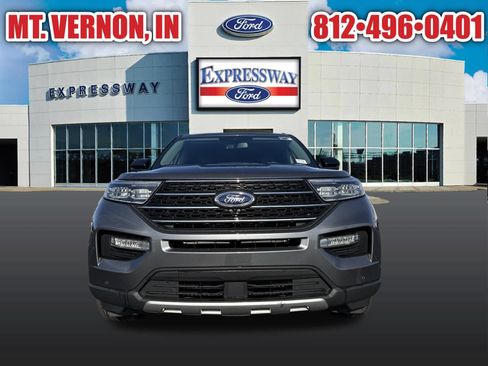 Used 2024 Ford Explorer XLT w/ Equipment Group 202A AWD/4WD image 11