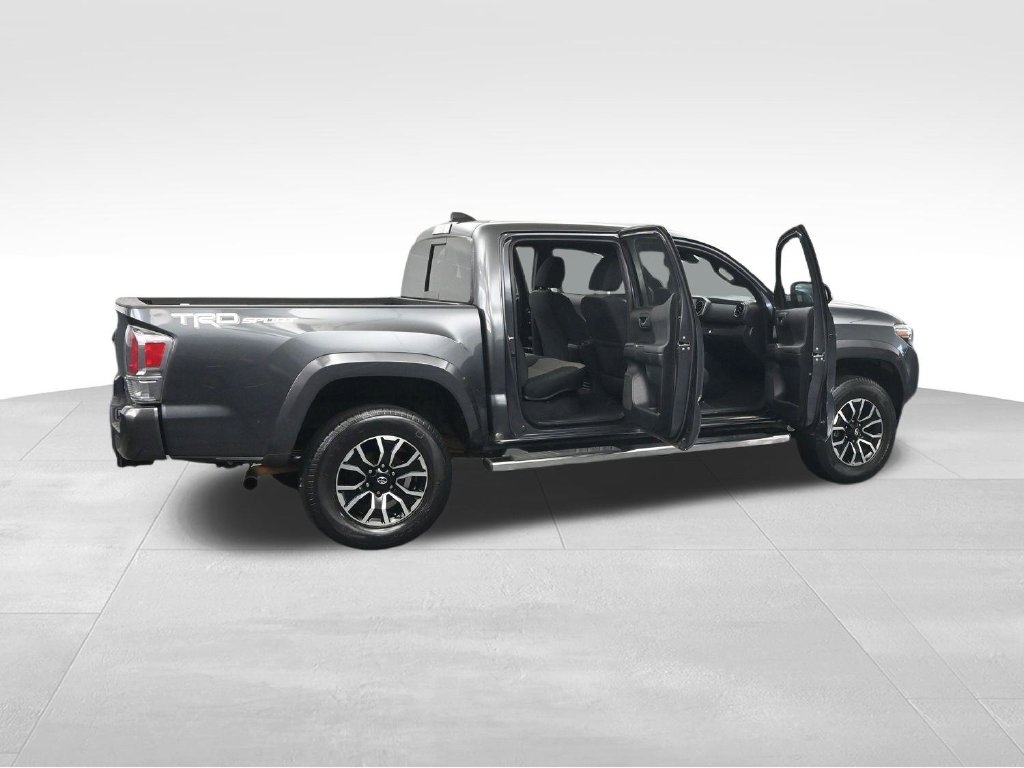 Used 2021 Toyota Tacoma TRD Sport w/ Technology Package RWD image 40
