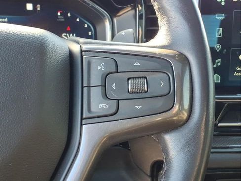 Used 2023 Chevrolet Silverado 1500 ZR2 image 17