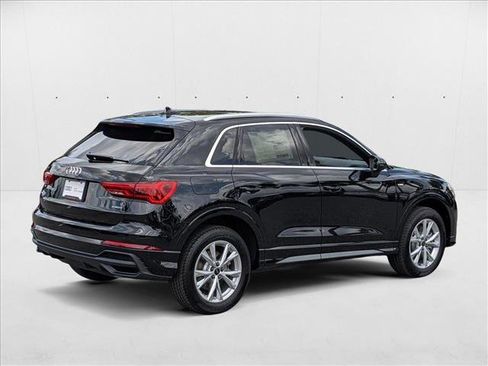New 2025 Audi Q3 2.0T Premium image 2