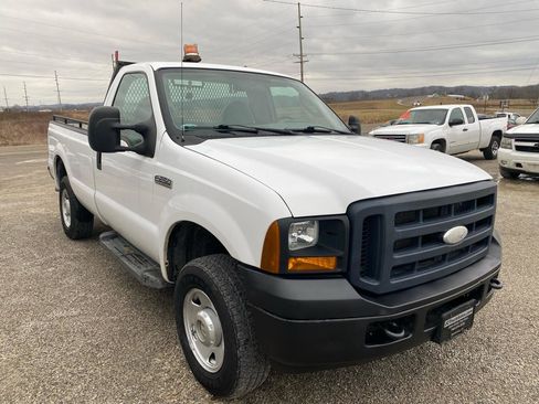 Used 2006 Ford F250 XLT image 4