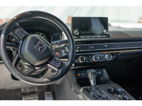 Used 2025 Honda Civic Sport image 27