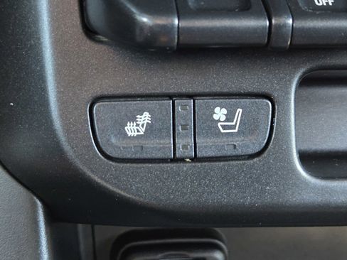 Used 2021 GMC Canyon Denali image 22