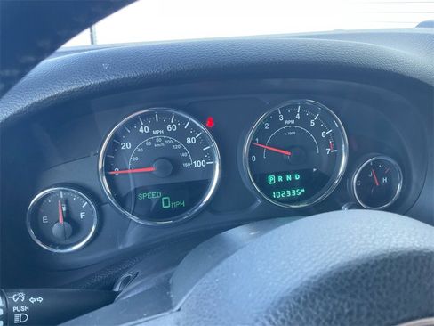 Used 2015 Jeep Wrangler Unlimited Sahara w/ Dual Top Group image 19