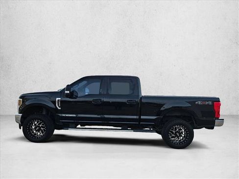 Certified 2018 Ford F250 XLT image 8